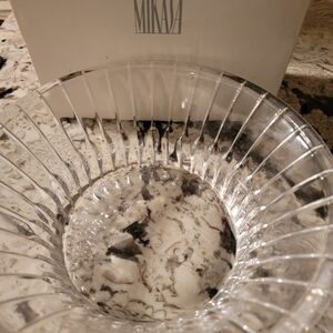 Mikasa Serving Bowl 9"